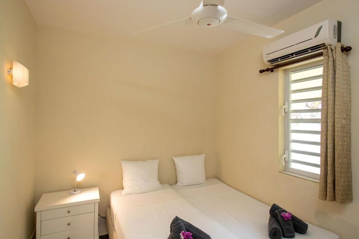 Trupial D3 Relax & Dive Resort Bonaire Village Playa Esterno foto