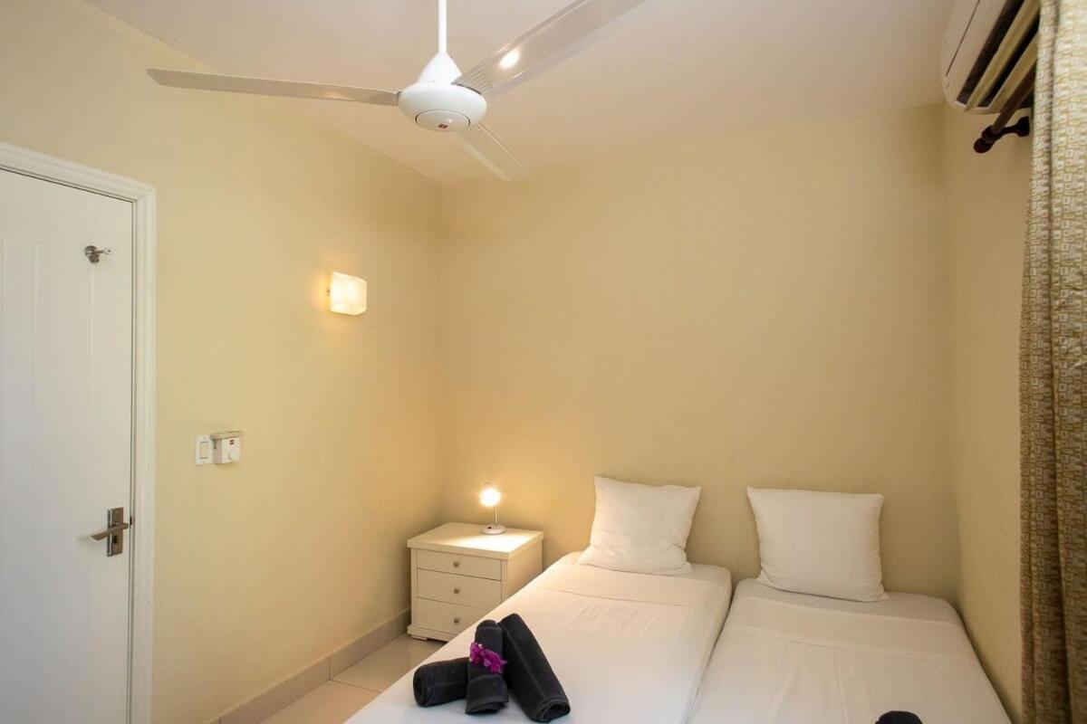 Trupial D3 Relax & Dive Resort Bonaire Village Playa Esterno foto